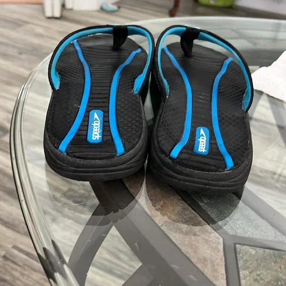 🩴SPEEDO FLIP FLOPS FOR WOMEN SIZE 8 CUSHIONED FOOT BED BLACK & BLUE GREAT COND. - Picture 7 of 9